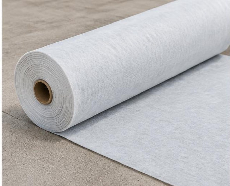 Roll of white nonwoven geotextile membrane